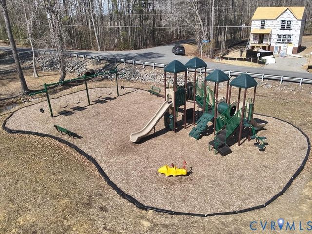 302 Musket Dr, Ruther Glen, VA 22546