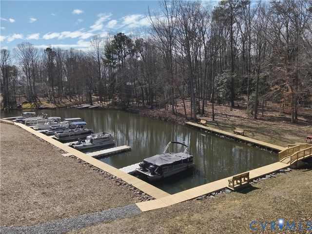 302 Musket Dr, Ruther Glen, VA 22546