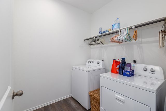 933 Neches Lane, Dayton, TX 77535