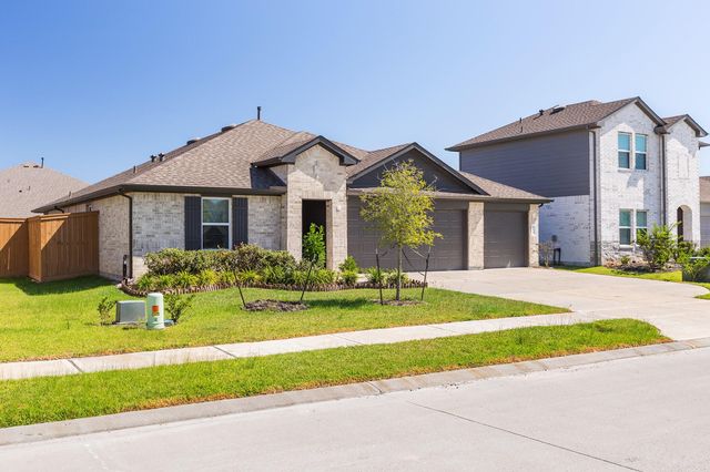 933 Neches Lane, Dayton, TX 77535
