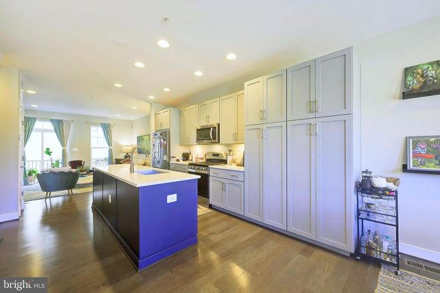 719 PARKSIDE PL NE, Washington, DC 20019