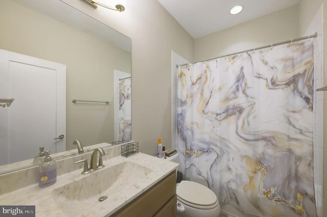 719 PARKSIDE PL NE, Washington, DC 20019