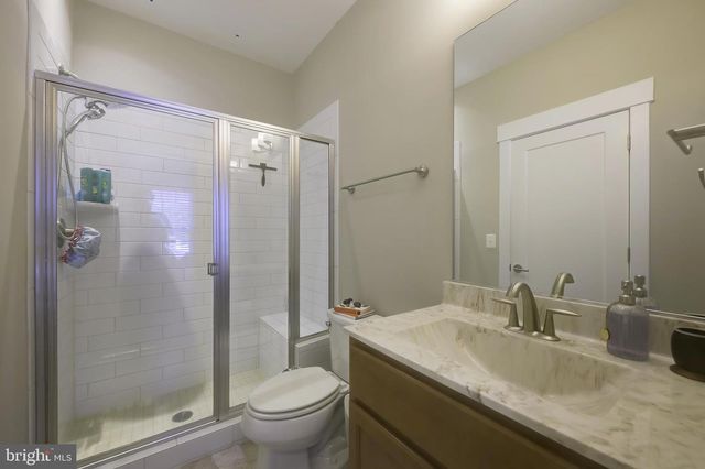 719 PARKSIDE PL NE, Washington, DC 20019