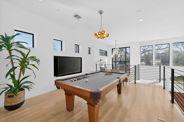 6915 Pasadena Avenue, Dallas, TX 75214