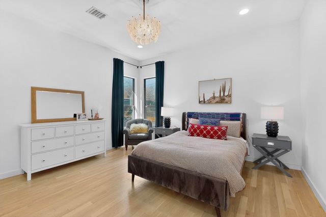 6915 Pasadena Avenue, Dallas, TX 75214