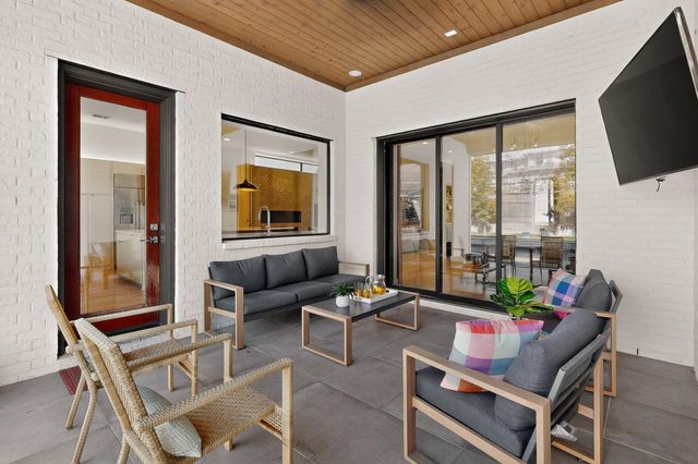 6915 Pasadena Avenue, Dallas, TX 75214