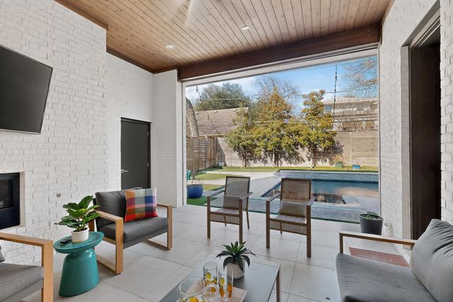 6915 Pasadena Avenue, Dallas, TX 75214