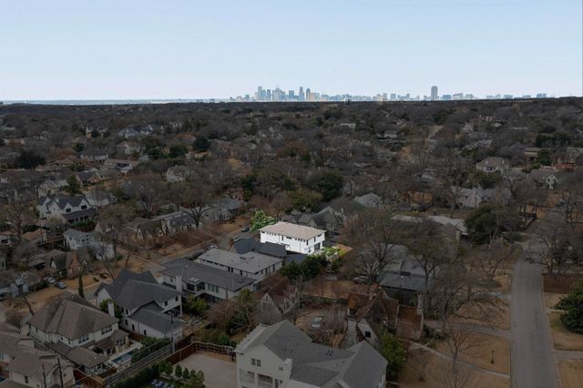 6915 Pasadena Avenue, Dallas, TX 75214