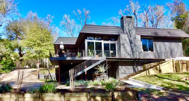 827 Magnolia St, Livingston, TX 77351