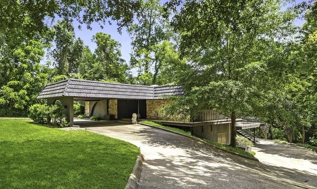 827 Magnolia St, Livingston, TX 77351