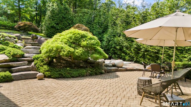 210 Red Fox Road, Stamford, CT 06903