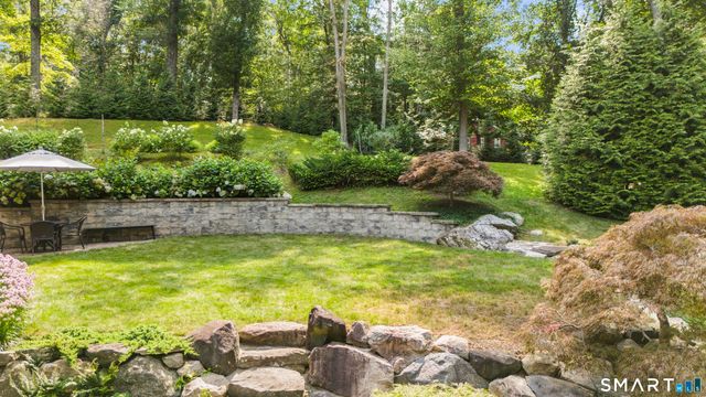 210 Red Fox Road, Stamford, CT 06903