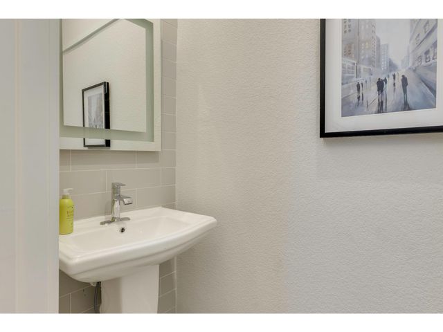 12001 Vista Parke DR 1103, Austin, TX 78726