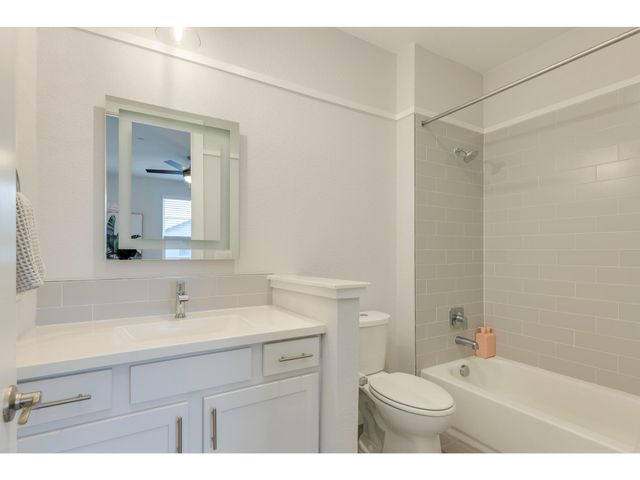 12001 Vista Parke DR 1103, Austin, TX 78726