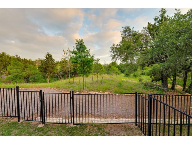 12001 Vista Parke DR 1103, Austin, TX 78726