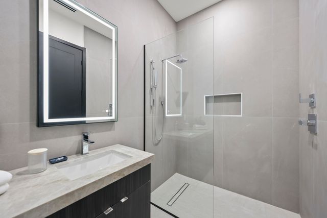 6676 NW 66th Way, Parkland, FL 33067
