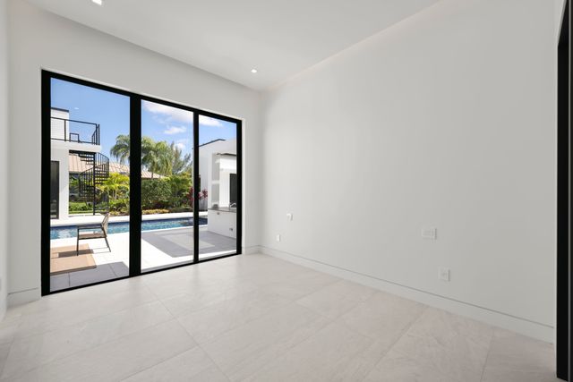 6676 NW 66th Way, Parkland, FL 33067