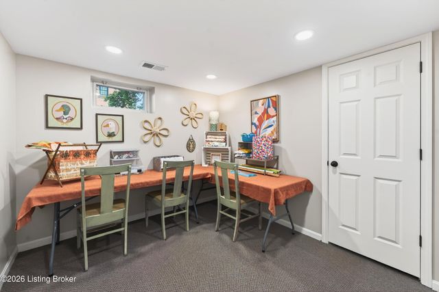 2332 Brighton Dr, Louisville, KY 40205