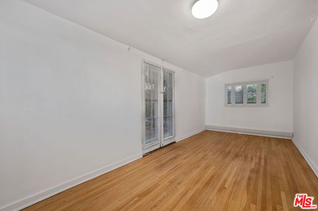 11924 Rochester Avenue, Los Angeles, CA 90025