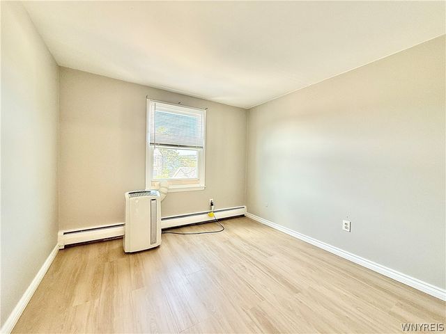 10 Wayne Terrace 8, Cheektowaga, NY 14225