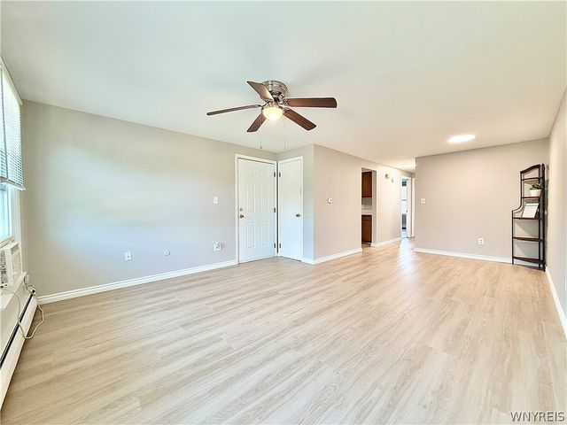 10 Wayne Terrace 8, Cheektowaga, NY 14225