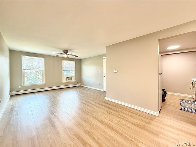 10 Wayne Terrace 8, Cheektowaga, NY 14225
