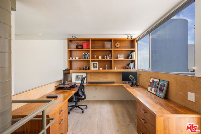 2433 28th Street B, Santa Monica, CA 90405
