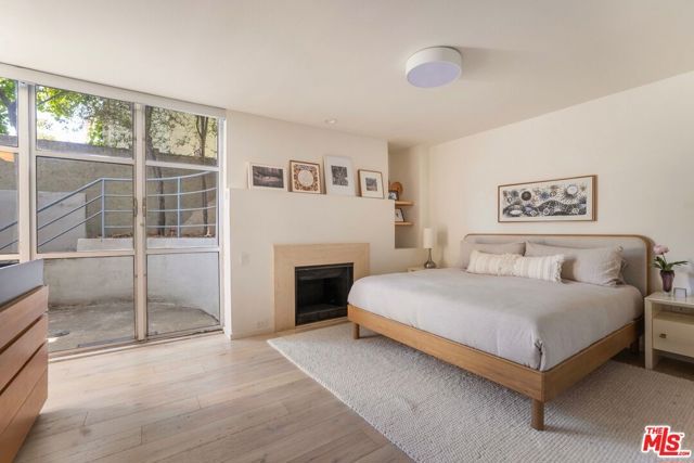 2433 28th Street B, Santa Monica, CA 90405