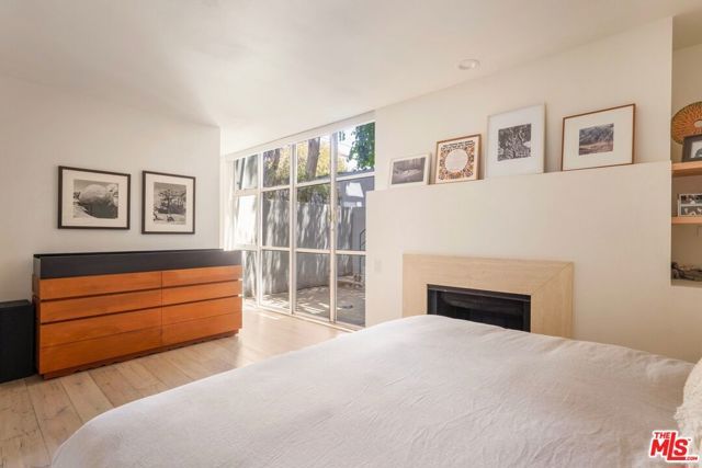 2433 28th Street B, Santa Monica, CA 90405