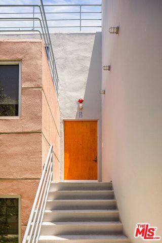 2433 28th Street B, Santa Monica, CA 90405
