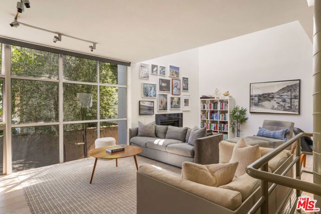2433 28th Street B, Santa Monica, CA 90405