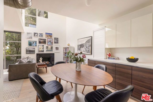 2433 28th Street B, Santa Monica, CA 90405
