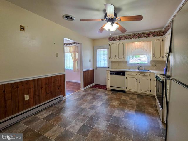 10984 OLD FORGE ROAD, Waynesboro, PA 17268