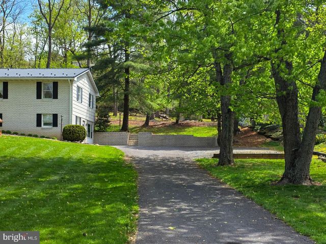 10984 OLD FORGE ROAD, Waynesboro, PA 17268