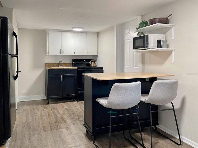 333 9TH AVENUE N B, St Petersburg, FL 33701