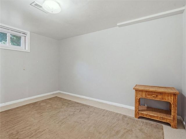 9721 E 50th Street, Kansas City, MO 64133
