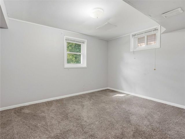9721 E 50th Street, Kansas City, MO 64133