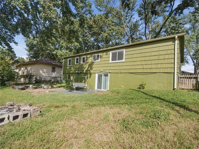 9721 E 50th Street, Kansas City, MO 64133