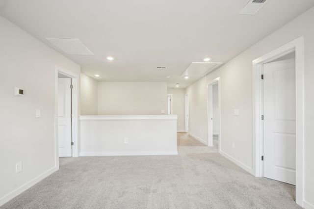 1086 Bluffton Cir, Clarksville, TN 37043
