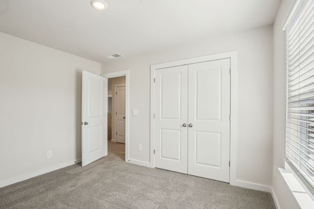1086 Bluffton Cir, Clarksville, TN 37043
