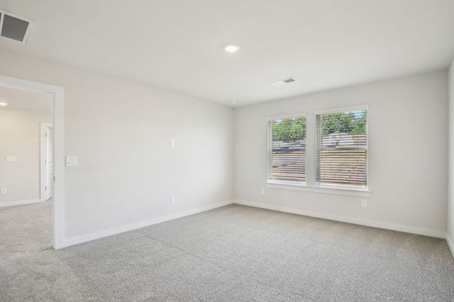1086 Bluffton Cir, Clarksville, TN 37043