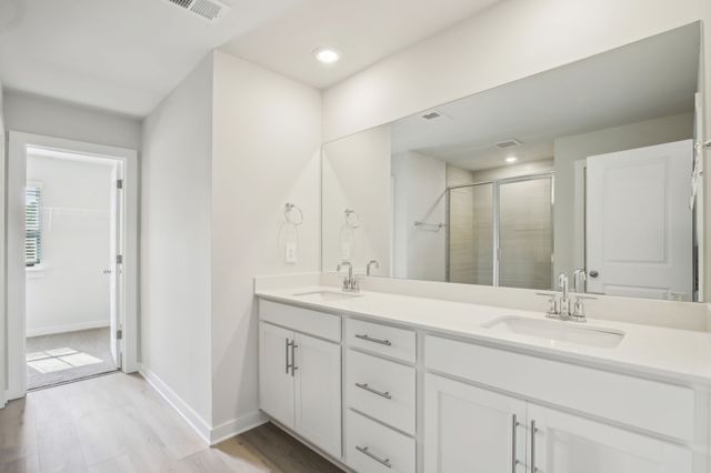1086 Bluffton Cir, Clarksville, TN 37043