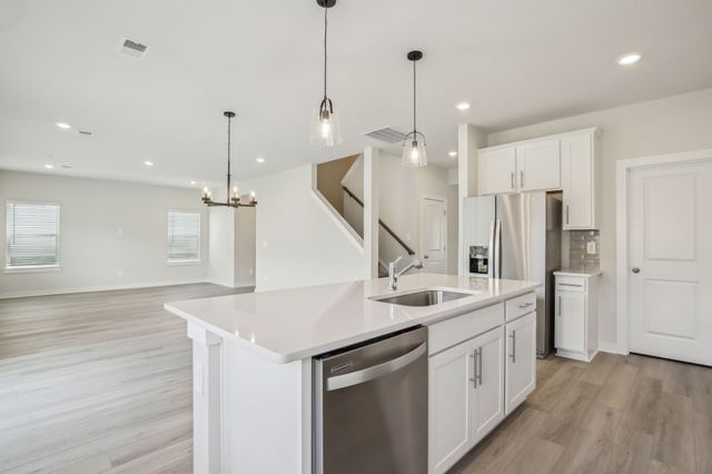 1086 Bluffton Cir, Clarksville, TN 37043