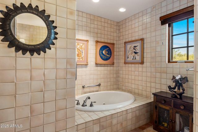 25002 N QUAIL HAVEN Drive, Rio Verde, AZ 85263