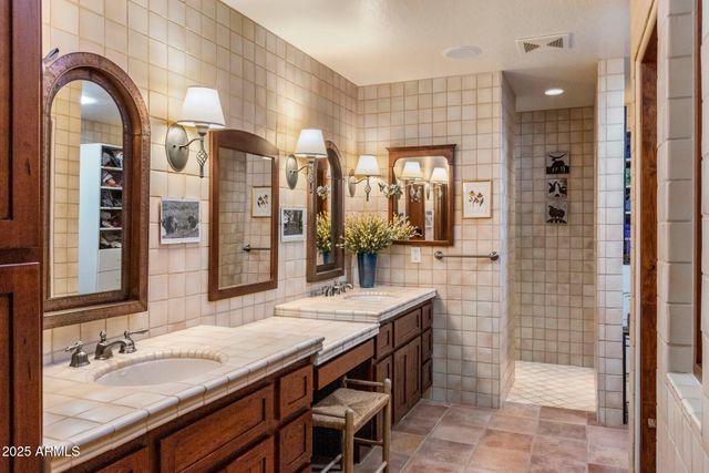 25002 N QUAIL HAVEN Drive, Rio Verde, AZ 85263