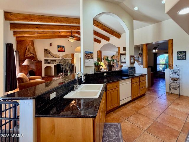 35665 S CABALLERO Drive, Wickenburg, AZ 85390