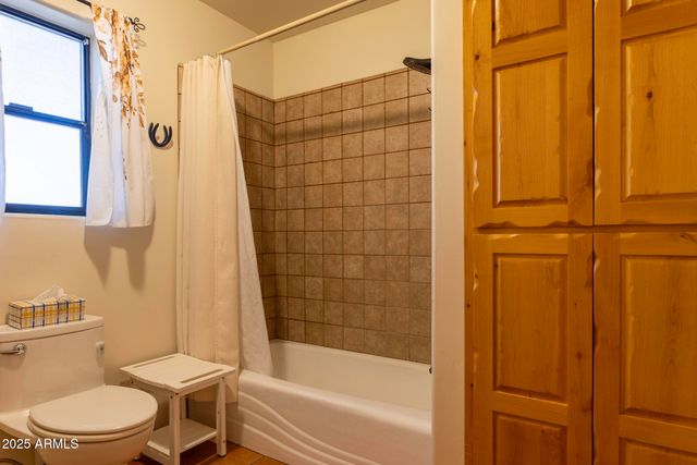 35665 S CABALLERO Drive, Wickenburg, AZ 85390