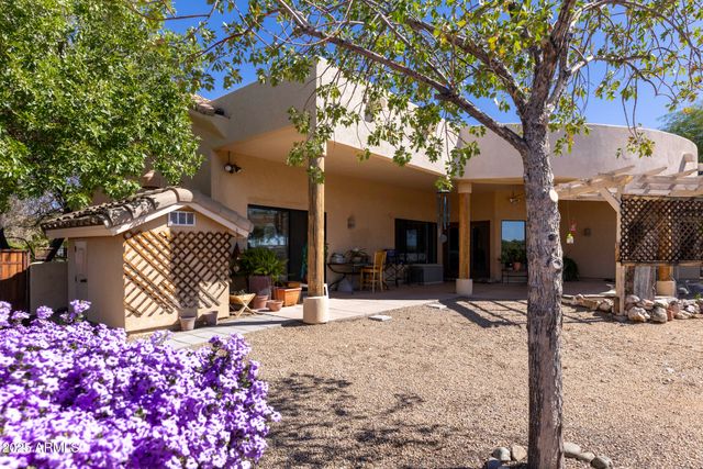 35665 S CABALLERO Drive, Wickenburg, AZ 85390