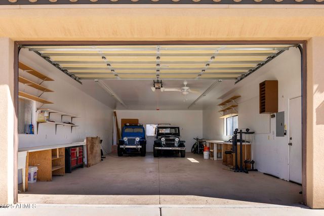 35665 S CABALLERO Drive, Wickenburg, AZ 85390