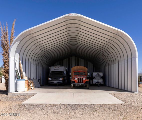 35665 S CABALLERO Drive, Wickenburg, AZ 85390